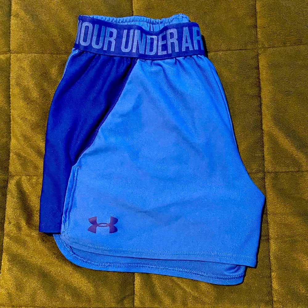 Womens XS Under Armour shorts. Like new